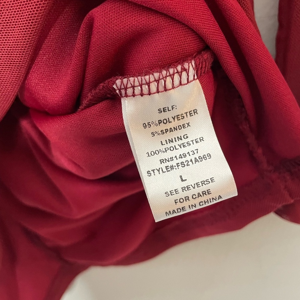 Fashion Nova Deep‎ V-Neck Red Dress - Picture 8 of 8